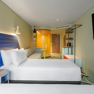 Zimmer mit zwei Einzelbetten